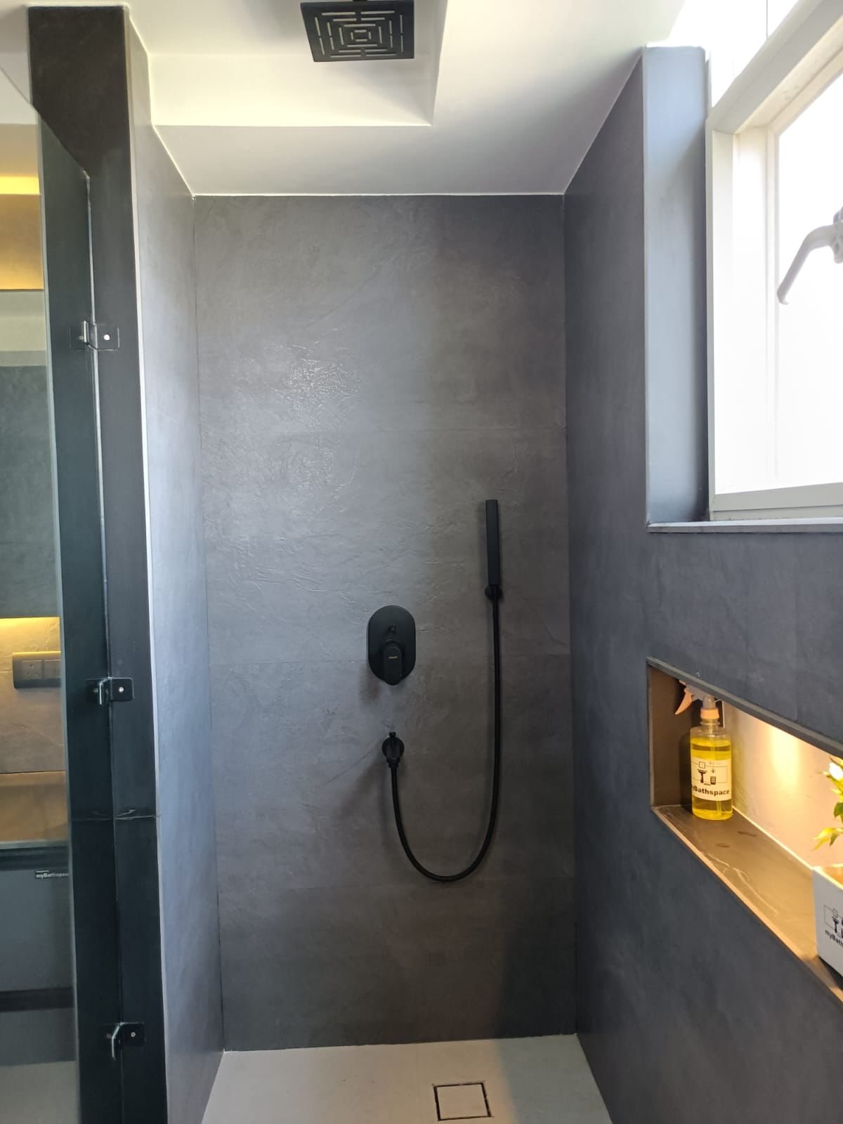 Bath Spaces & Vanities — photo 7